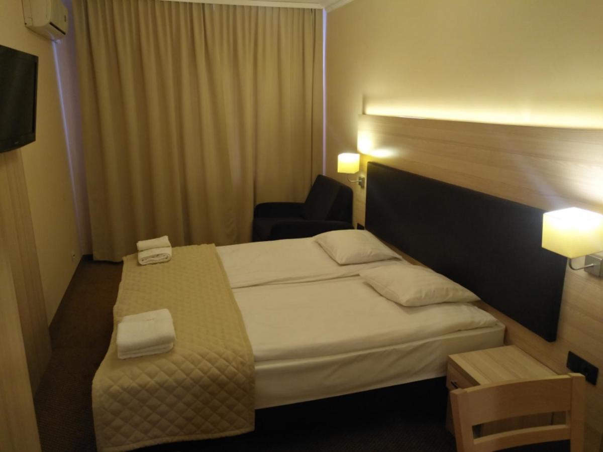 Spa Hotel Gloria Пжемысл Экстерьер фото