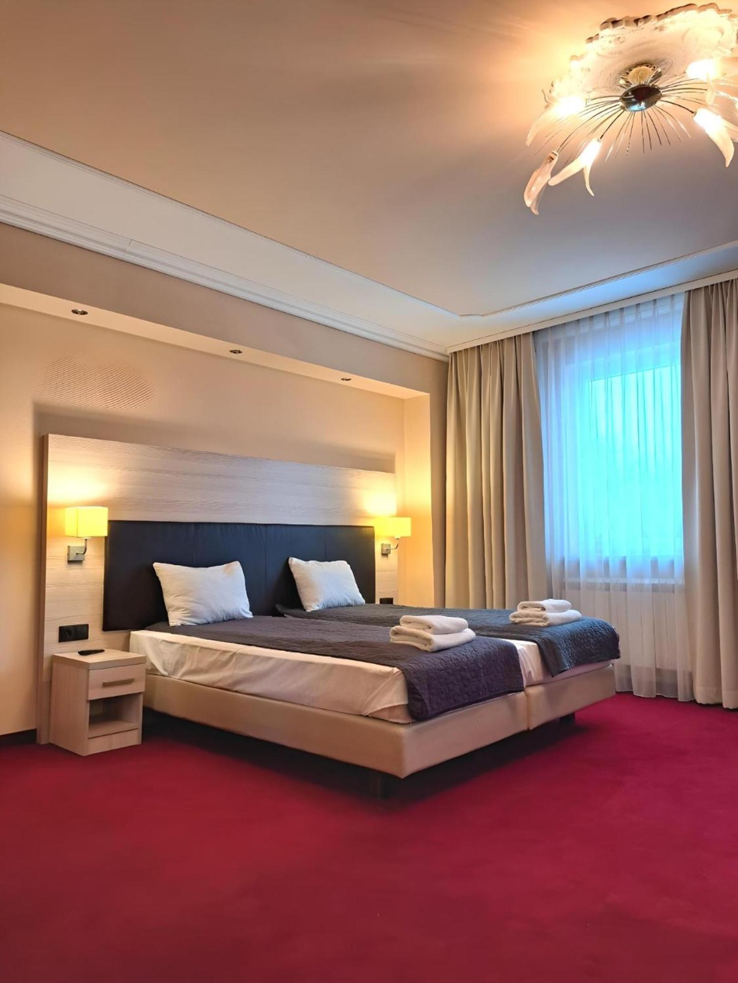 Spa Hotel Gloria Пжемысл Экстерьер фото