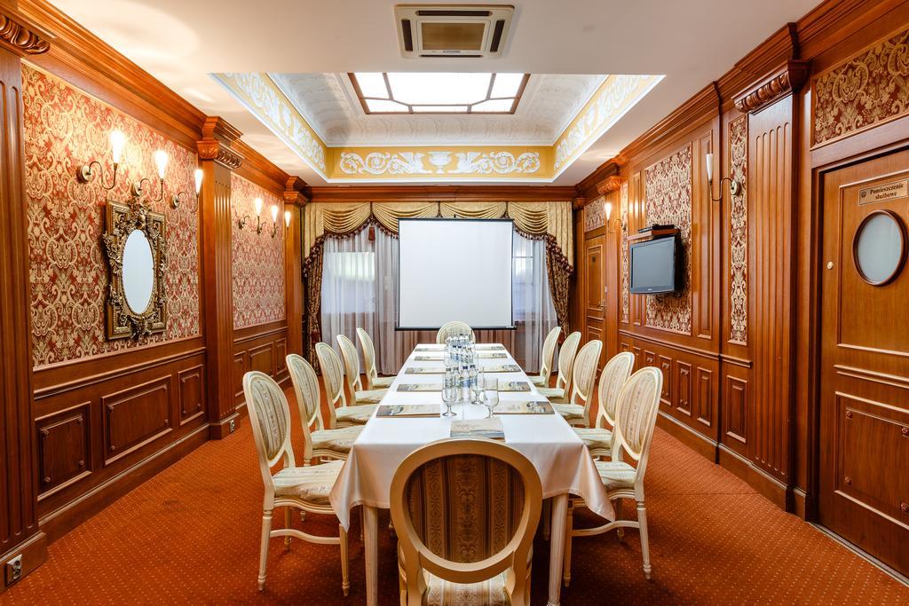 Spa Hotel Gloria Пжемысл Экстерьер фото